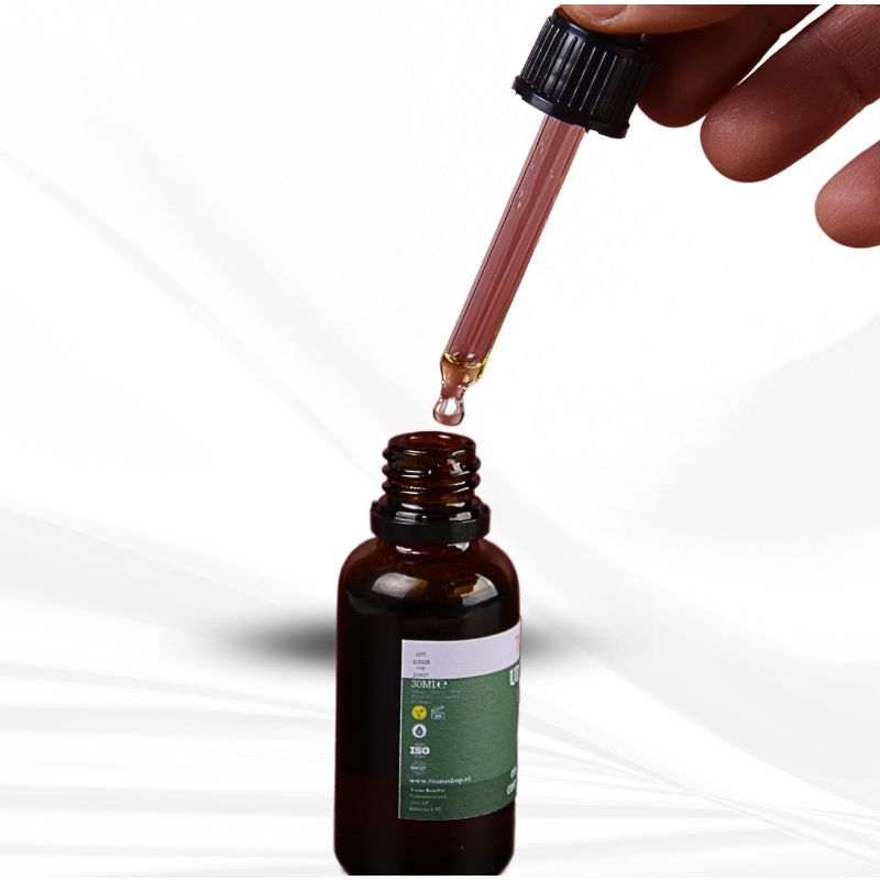 Udi Hindi olie Organic 100 Puur - Qist al Hindi- Aquilaria Agallocha Olie