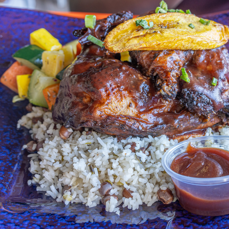 Jerk Skewers met Ananas Salsa