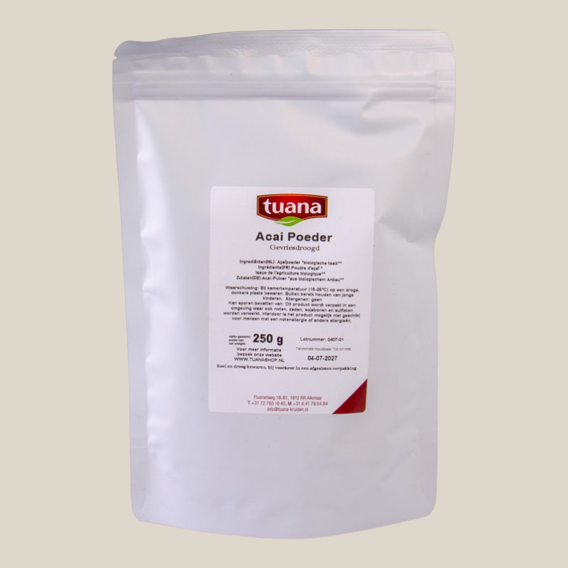 TuanaShop BV biologisch gevriesdroogd acai poeder in een witte hersluitbare verpakking van 250 gram