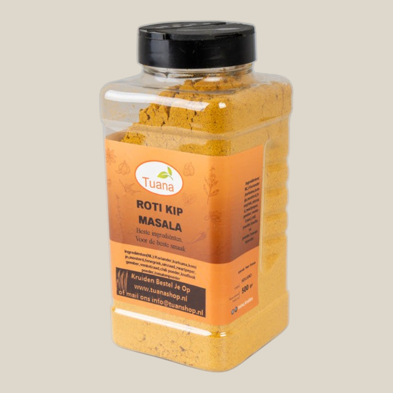 TuanaShop BV Roti Kip Masala kruidenmix in een doorzichtige pot met zwarte dop, gevuld met geel kruidenpoeder.