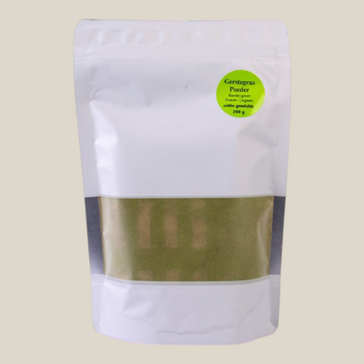 TuanaShop BV gerstegras poeder in een hersluitbare witte verpakking van 200 gram voor smoothies en sappen