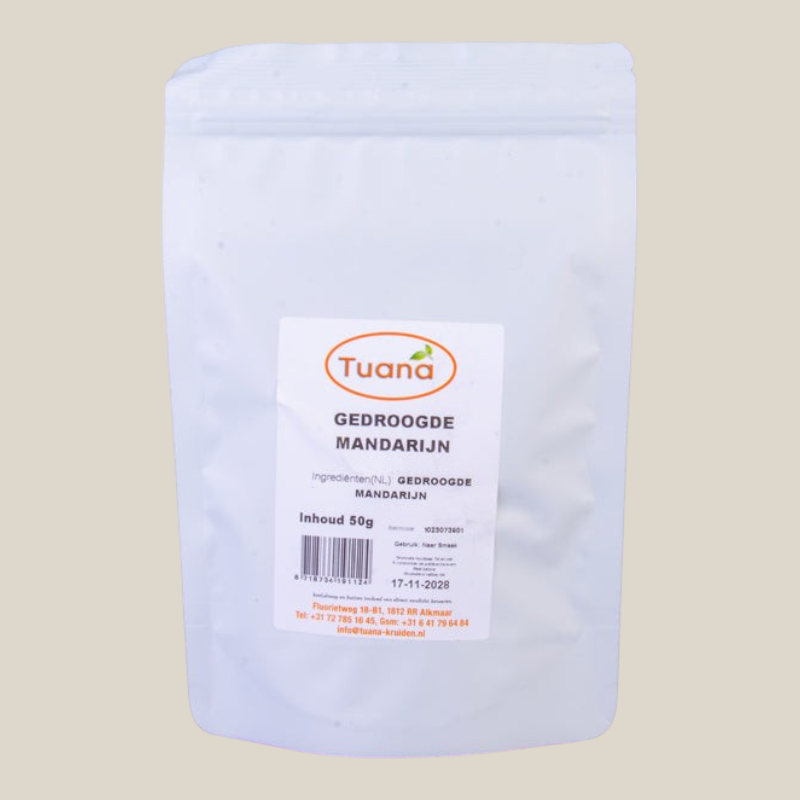 TuanaShop BV verpakking met 50g gedroogde mandarijn schijfjes voor een gezonde snack