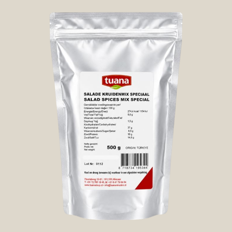 TuanaShop BV Salade Speciaal kruidenmix in een zilverkleurige stazak van 500 gram met productinformatie op het etiket.