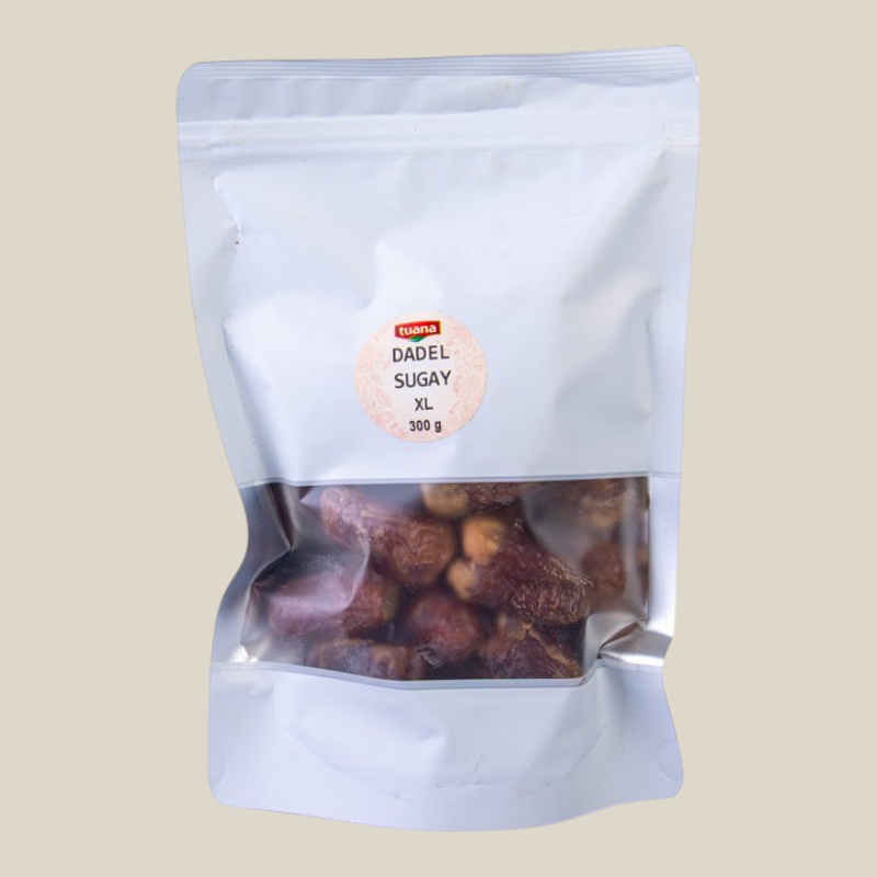 TuanaShop BV Sugay dadels XL in een hersluitbare verpakking van 300 gram met een zachte en smeuïge textuur.