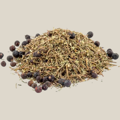 Tuana Vuur Kruiden – aromatische kruidenmix met jeneverbes en dennennaalden voor vlees, vis, groenten en stoofgerechten met krachtige kruidige smaak
