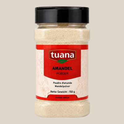 TuanaShop BV amandelpoeder in een doorzichtige voorraadpot met zwart deksel en rood etiket voor bakken en desserts