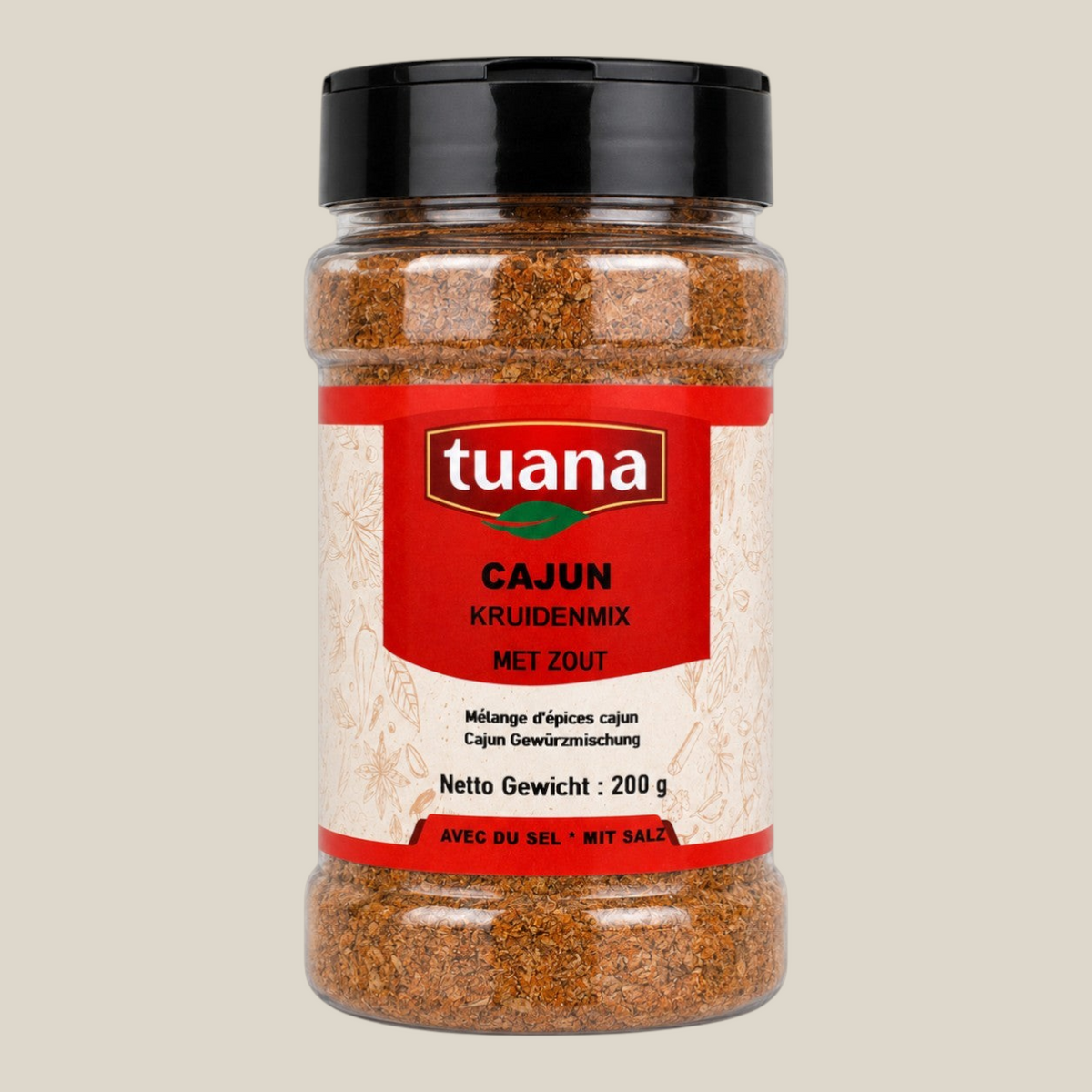 TuanaShop BV Cajun kruidenmix met zout in een doorzichtige kruidenpot met zwart deksel en rood etiket