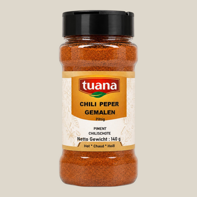TuanaShop BV pot met fijn gemalen rode chilipeper voor een pittige smaak in diverse gerechten.