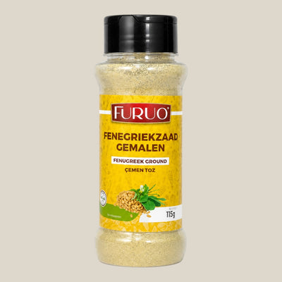 TuanaShop BV Furuo gemalen fenegriekzaad in een transparante kruidenpot met zwarte dop